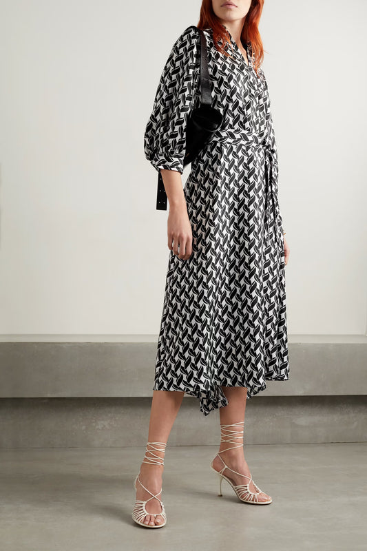 Classic Russian Satin Kaftan – Elegant and Comfortable Resort Wear Caftan for Women's